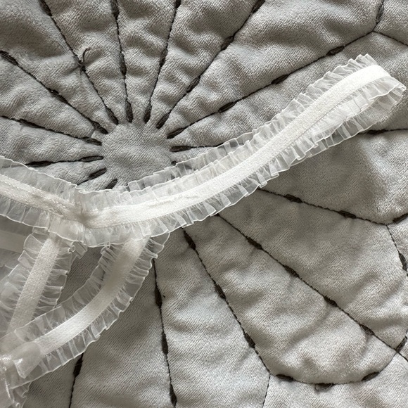 NWT white lace “mrs” thong - Picture 7 of 11